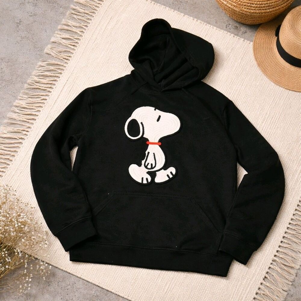 Peanuts Snoopy Women's Black Hoodie with Embroidered Snoopy Size Large